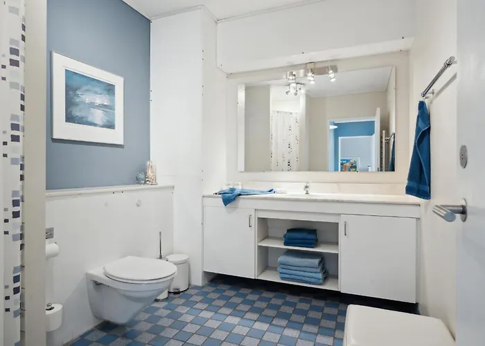 Apartment Bad, Lejl 103